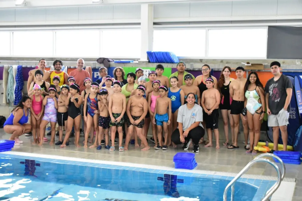 El programa Juegos Comunitarios está en marcha un año más impulsado desde la Municipalidad de Comodoro Rivadavia y articulado por Comodoro Deportes. 