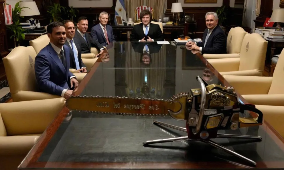 Javier Milei recibió al empresario Peter Thiel para analizar inversiones tecnológicas.

