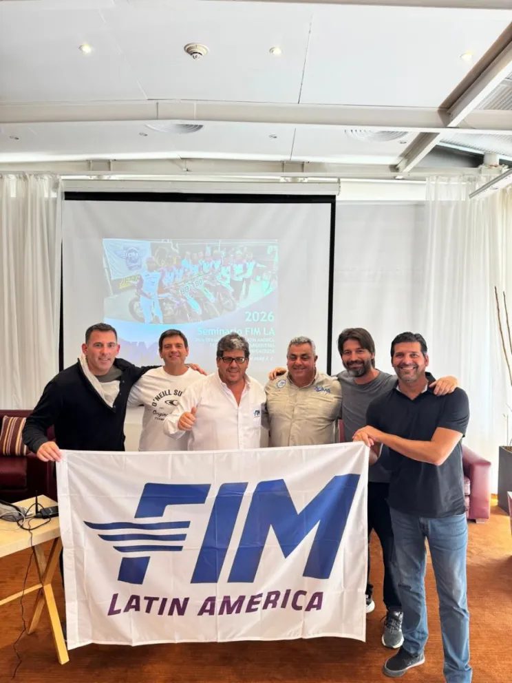 Por primera vez llegó a la provincia del Chubut, Ramón Pere, presidente de la comisión de motocross de la FIM (Federación Internacional de Motociclismo), mientras preparan el Latino Americano de Mini Cross en Puerto Madryn.