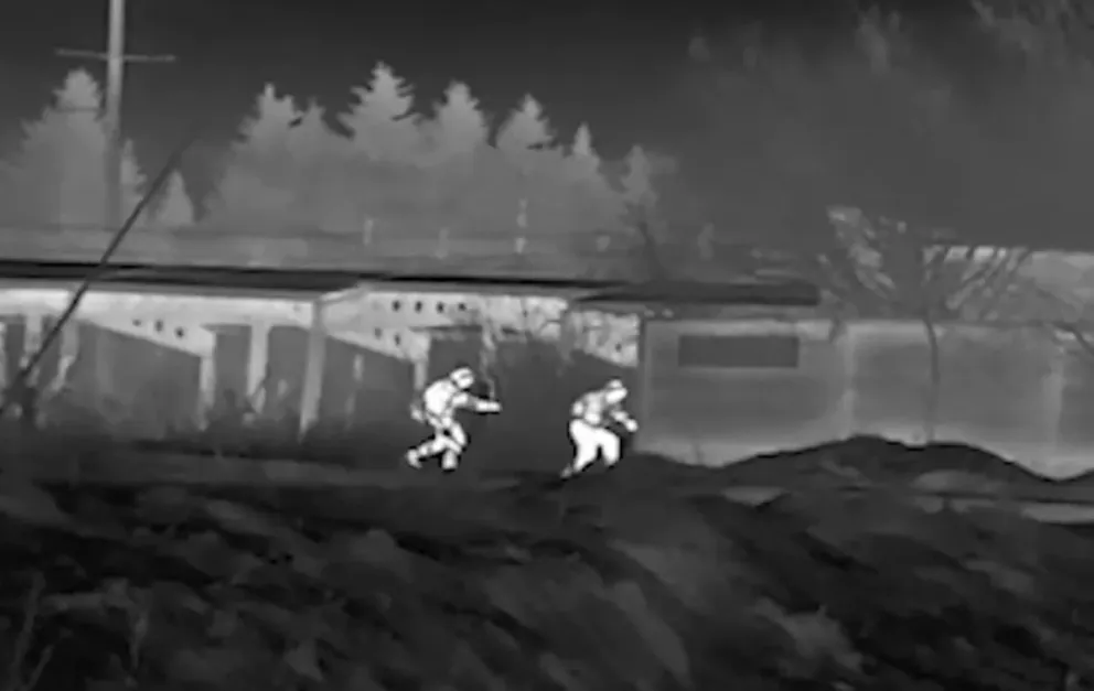 Captura de pantalla de una imagen de video que registró el momento.