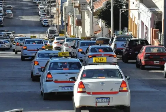 El sector de taxis pide declarar la emergencia económica por dos años