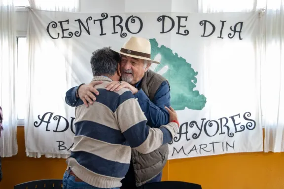 El intendente acompañó el encuentro que integró a adultos mayores de la ciudad en Km 8