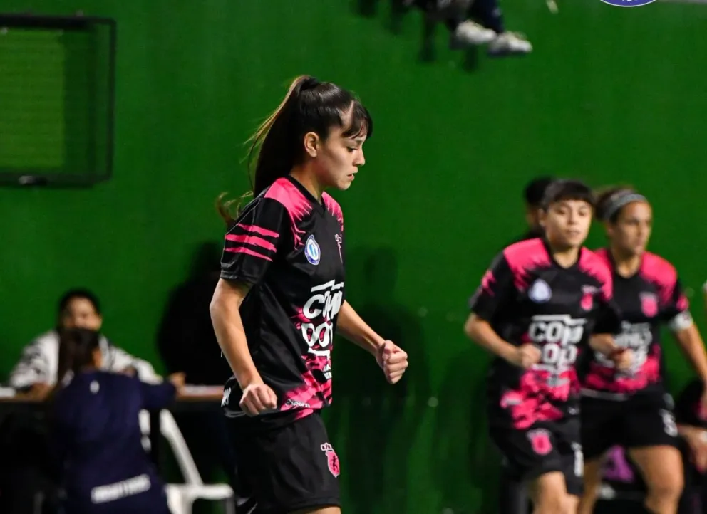 Nahiara Andrade es una de las titulares del equipo comodorense. Foto: CAFS.