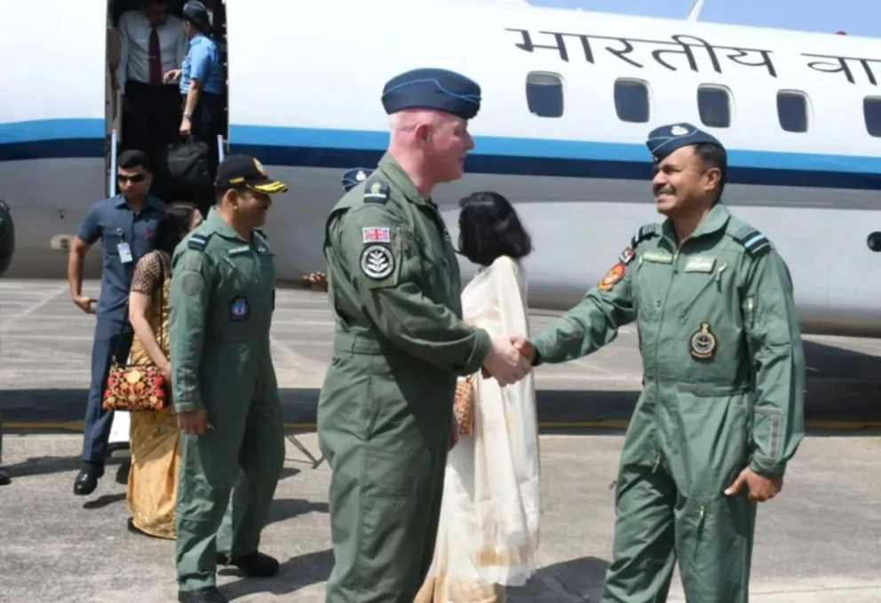 El jefe de la Fuerza Aérea británica ratificó que la defensa de Malvinas es “innegociable”.