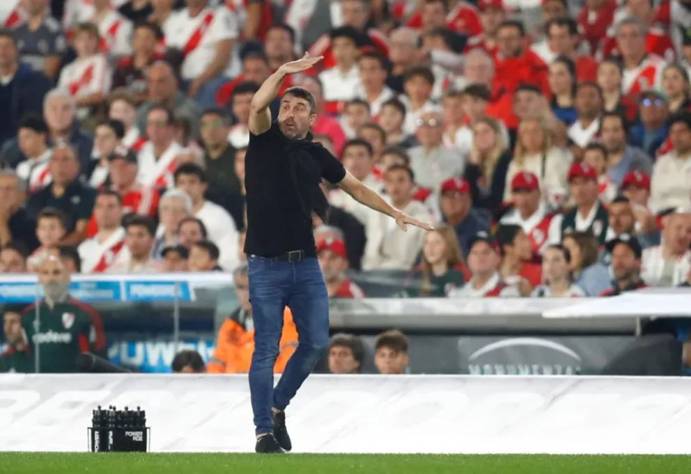 Eduardo “Chacho” Coudet habló en conferencia de prensa tras sumar su segunda derrota en 11 partidos y calificó al encuentro como “el peor desde su llegada al club”.