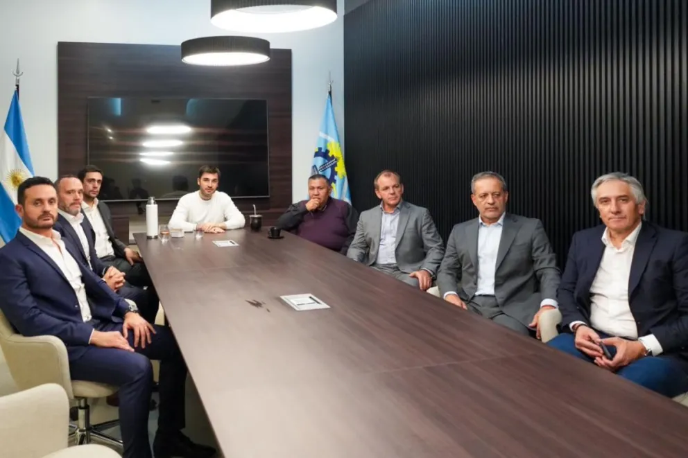 Torres, el Sindicato Petrolero y Pan American Energy aseguraron inversiones y nuevos equipos para la Cuenca