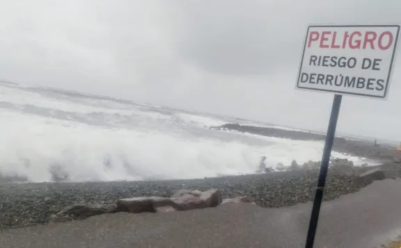 Rawson y Playa Unión en alerta ante el clima adverso