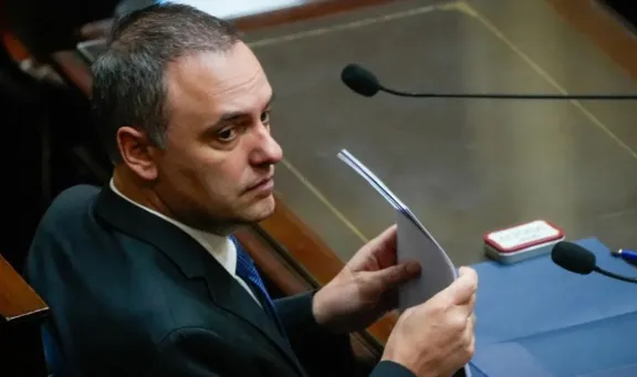 El caso Adorni ya iguala el impacto negativo de la 