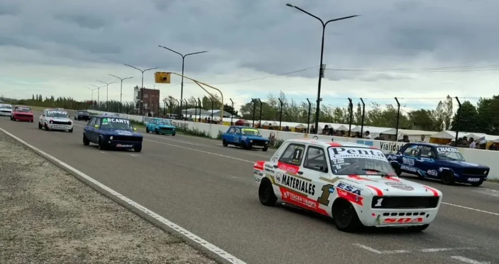 Comienza la actividad en el autódromo Mar y Valle de Trelew por la tercera fecha del año con cinco categorías en entrenamientos.