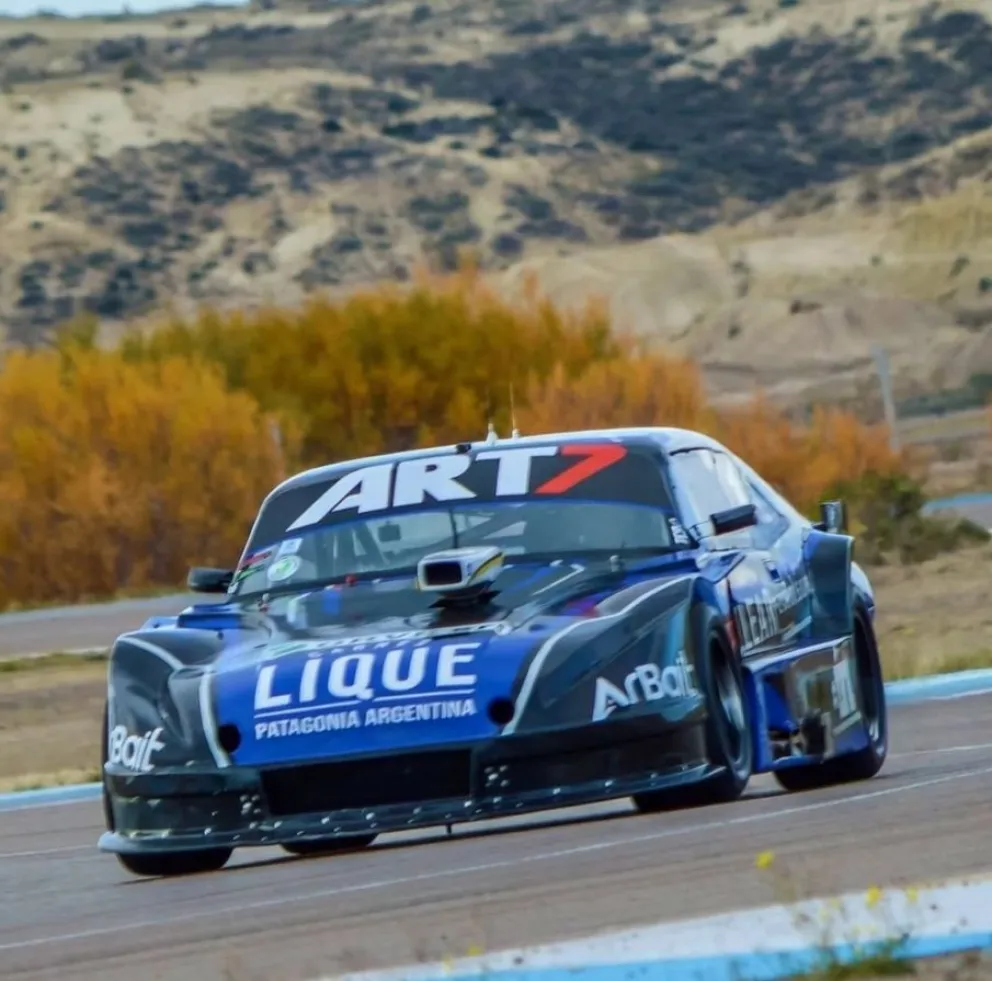 Emiliano López marcó el ritmo de punta en el TC Patagónico, ahora las cinco categorías se preparan para clasificar y correr las series este sábado. (Foto: Prensa TC Patagónico)