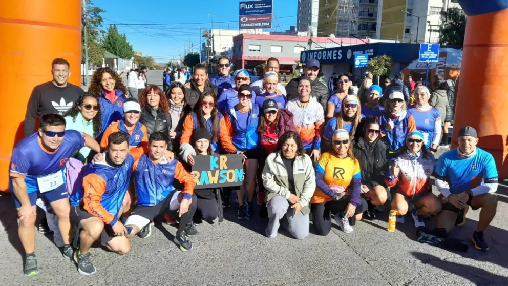 El intendente junto a los competidores