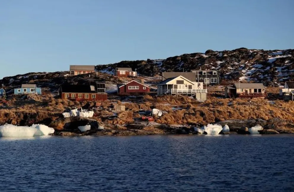 El primer ministro de Groenlandia, Jens-Frederik Nielsen, advirtió que les reiteró a los funcionarios estadounidenses que visitaron Groenlandia que la isla “no está en venta” 