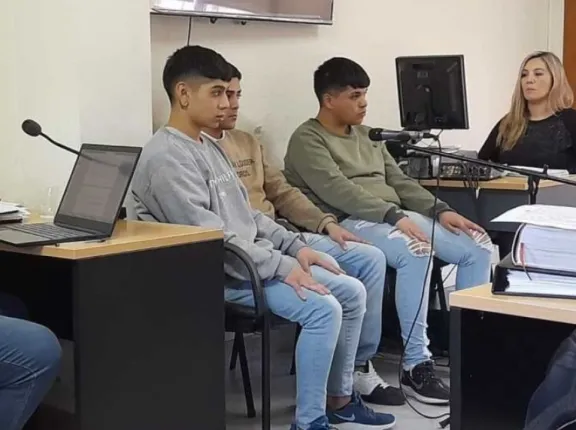Comodoro: Juzgan a tres hombres por violento robo, amenazas con arma y secuestro en Kilómetro 8
