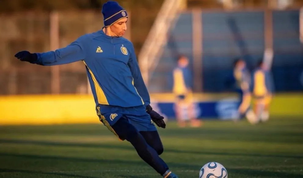 Rosario juega en Ecuador por el primer lugar