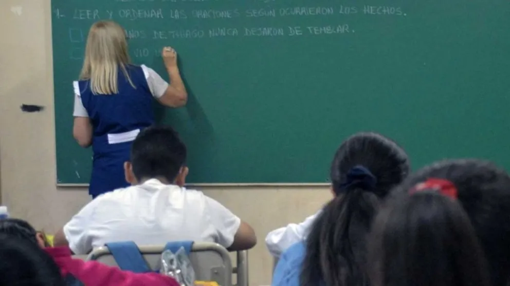 Los ejes centrales de la recomposición salarial docente: Aumentos mensuales, actualización automática e impacto en jubilaciones