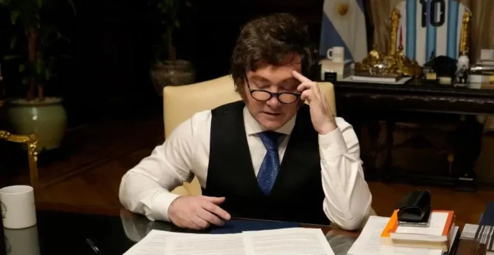Javier Milei toma aire en las encuestas, apuesta al optimismo pero los bolsillos aprietan