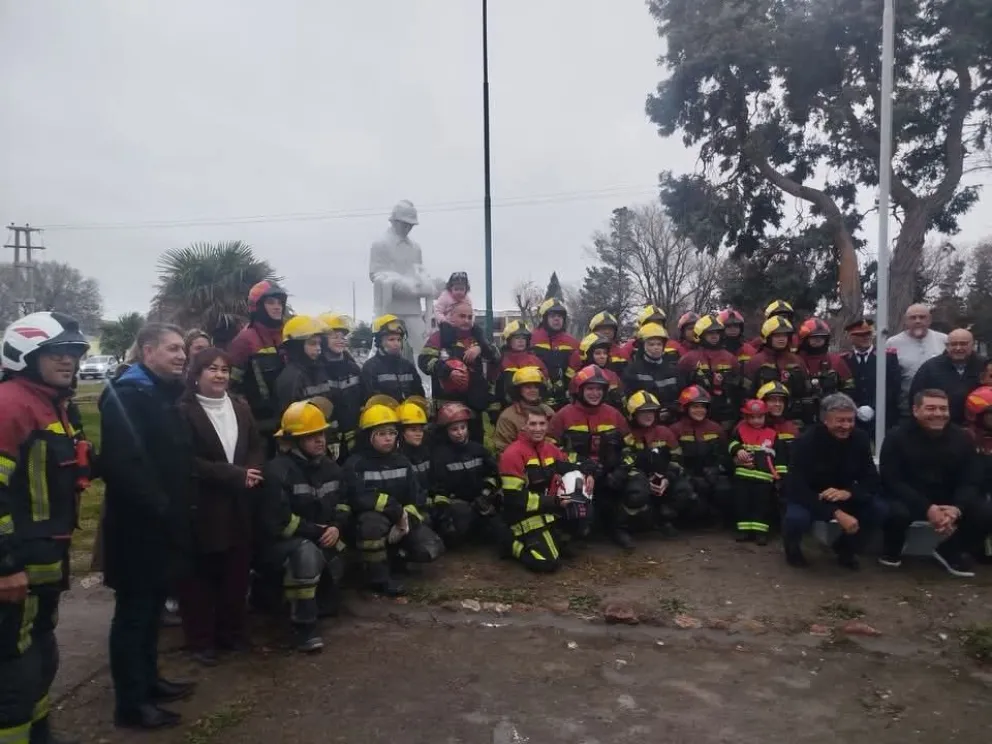 Rawson no estuvo ajeno y homenajeó a los bomberos voluntarios en su día
