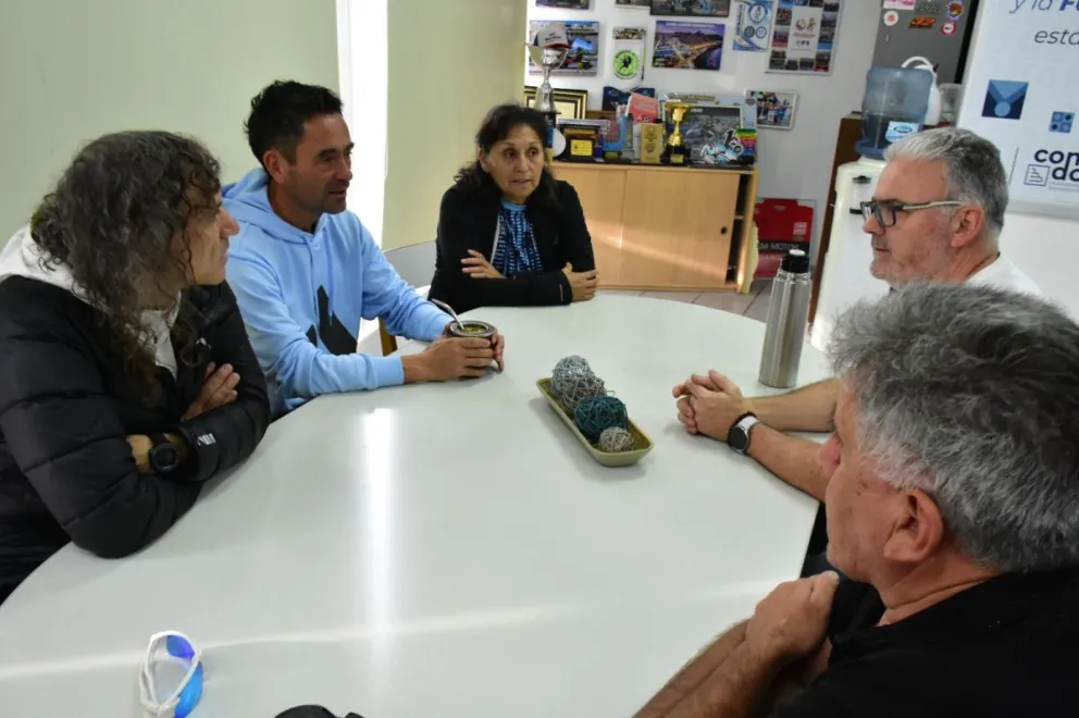 Daniela Escalante, Mario Rodríguez y Horacio Sturzenbaum, se preparan para el Mundial Masters de  Daegu, Corea del Sur.