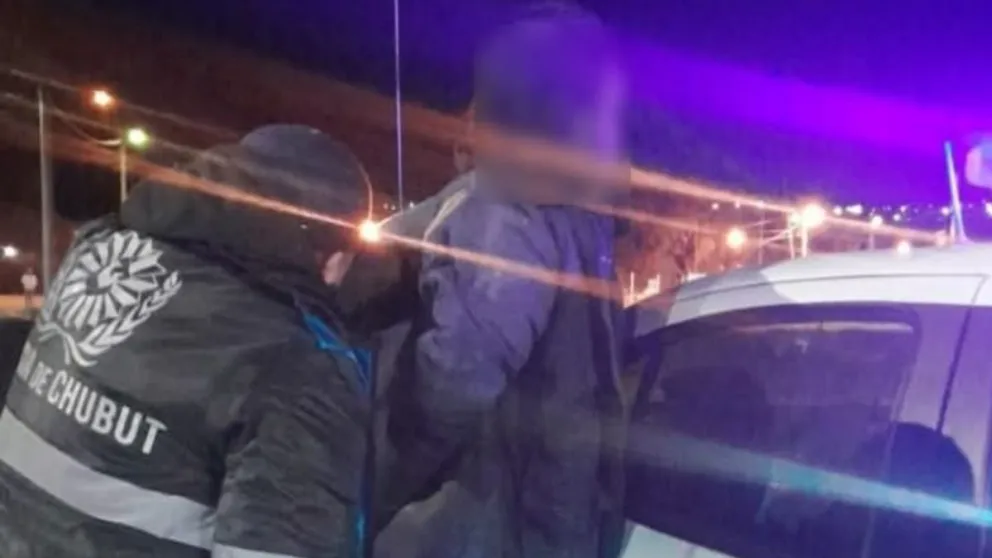 Ataque con piedras y botellas en el show de Los Fundamentalistas