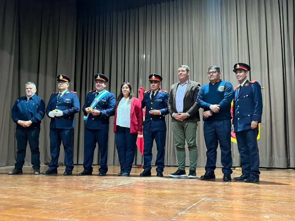 En un emotivo acto, Bomberos de Rawson cerró los f
