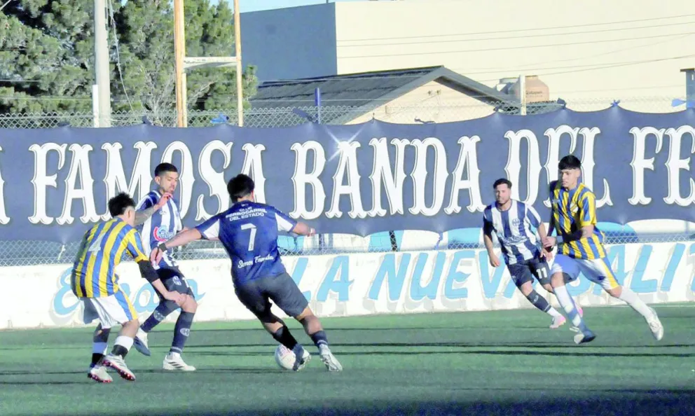 Ferro lo empató en el último minuto 