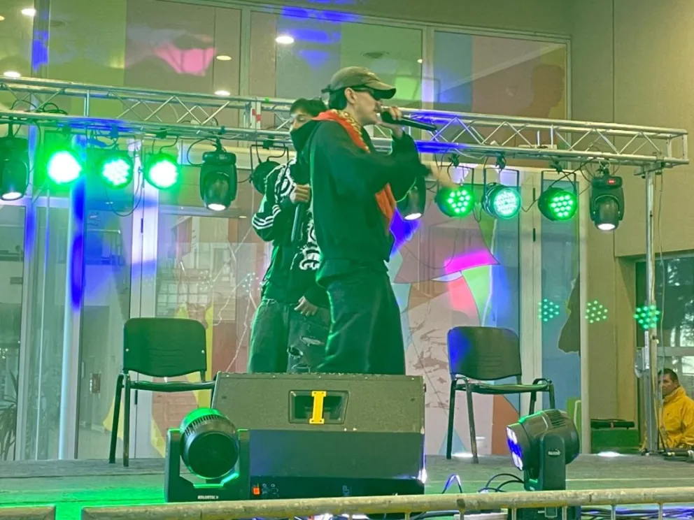 La T-Bike Freestyle reúne a jóvenes de toda la Patagonia en una competencia de rap improvisado