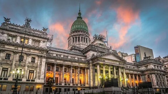 Qué es una moción de censura, el mecanismo con el cual el Congreso puede remover al Jefe de Gabinete