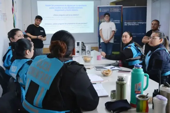 Capacitan a la Policía Comunitaria en perspectiva de género y diversidad
