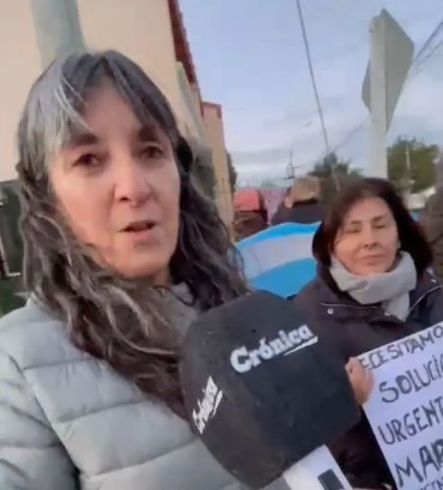 Vecinos de El Marquesado y Paso Nuevo hicieron un banderazo en reclamo de reubicación