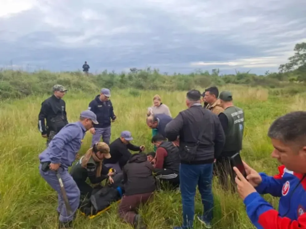 Momento del rescate del joven que permanecía desaparecido desde el pasado 30 de mayo.