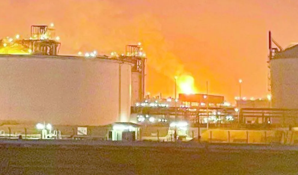 Medio Oriente: Registran una detonación interna en instalaciones estratégicas de gas licuado en Qatar