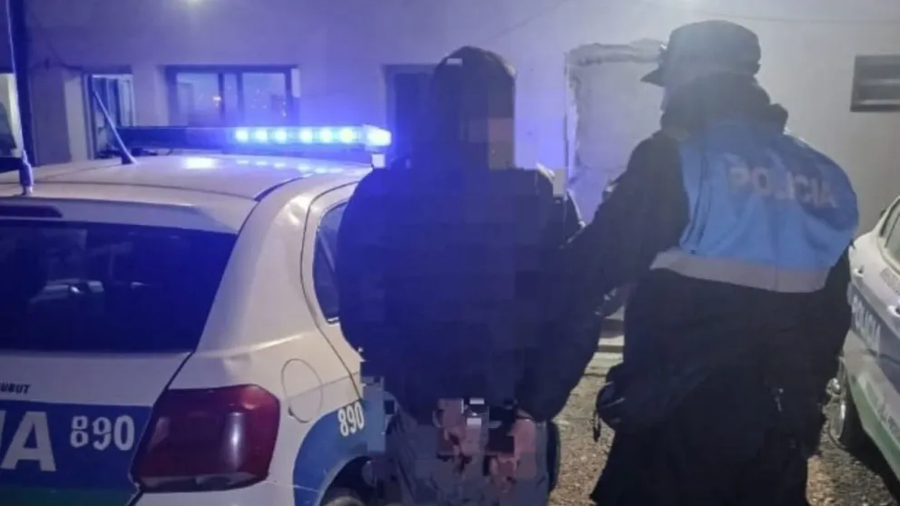 Apresaron a un hombre tras agredir a su pareja con una pava