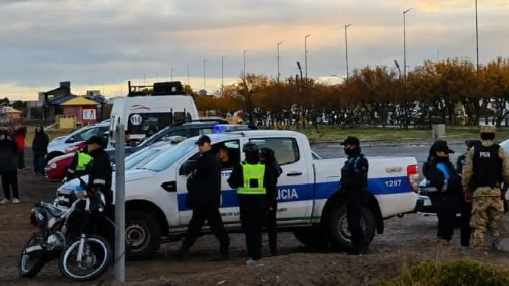 Hallaron un cuerpo flotando y desplegaron un operativo en la zona de Aquavida