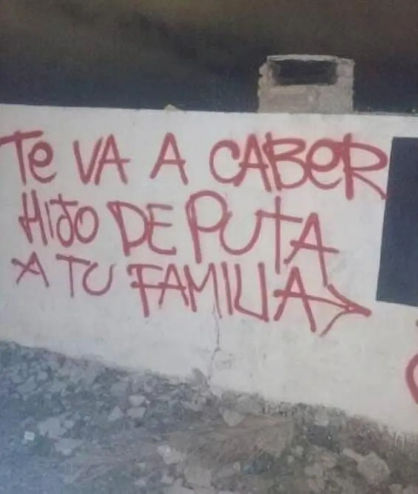 Aparecieron pintadas con amenazas contra Ignacio Torres y su familia en Trelew