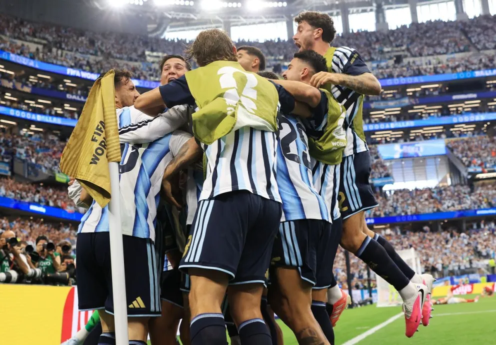 Podrían debutar siete jugadores en el partido ante Jordania