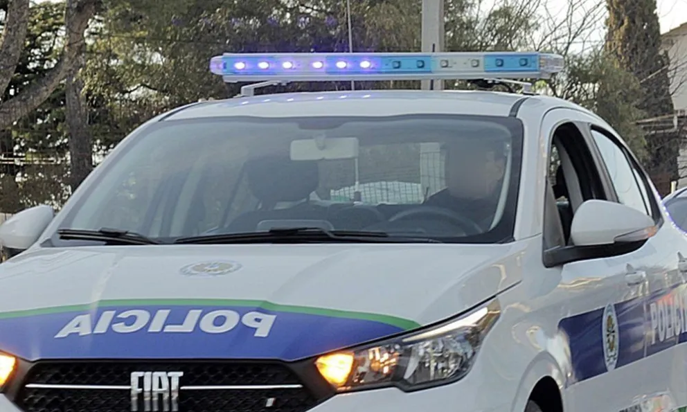 Trelew: otro motociclista terminó hospitalizado tras chocar con una camioneta