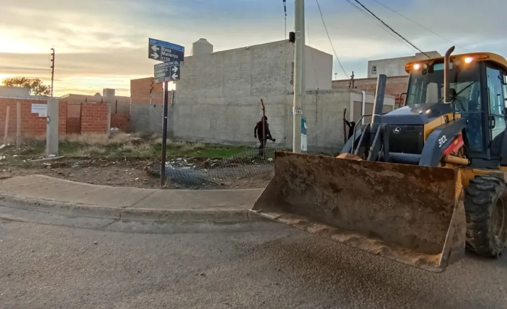 Recuperan un lote fiscal en el barrio Don Bosco que fue adjudicado en 2011 y estaba abandonado