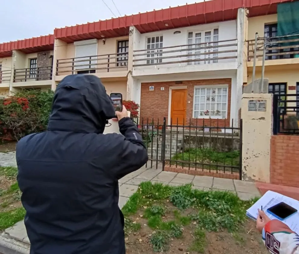 Avanzan los diagnósticos de vulnerabilidad estructural y geológica en la zona afectada por el Cerro Hermitte, bajo estrictos protocolos legales y con informes a cargo de especialistas.
