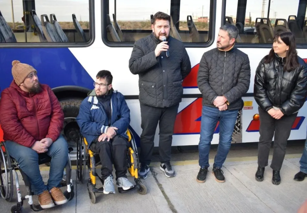 El 22 presentó nuevas unidades inclusivas que incorporarán rampas, Wi-Fi y cámaras de seguridad