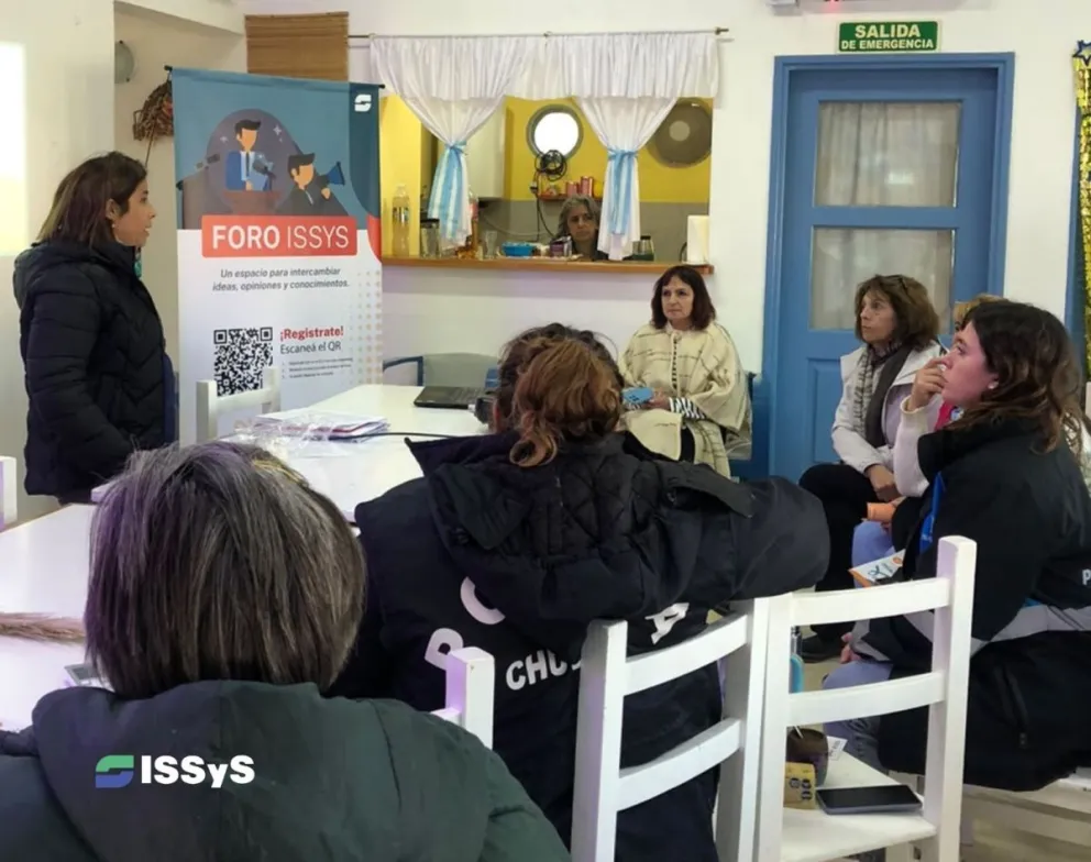 El ISSyS dictó talleres de alfabetización digital y control preventivo de VPH en Puerto Pirámides