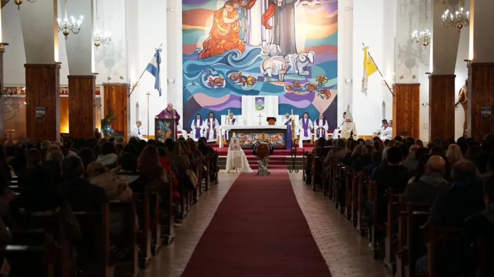 Despedida del obispo Lahoz: "Con su sencillez y espíritu fraterno ha dejado huellas en la comunidad"