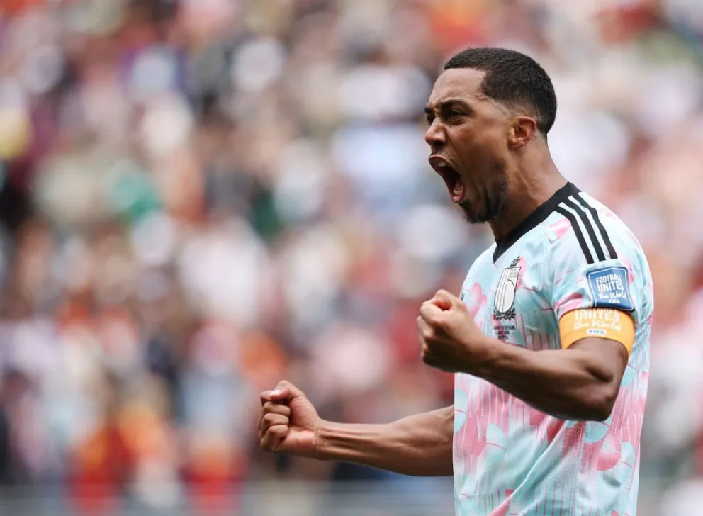 Youri Tielemans celebrando un gol de la selección de Bélgica.