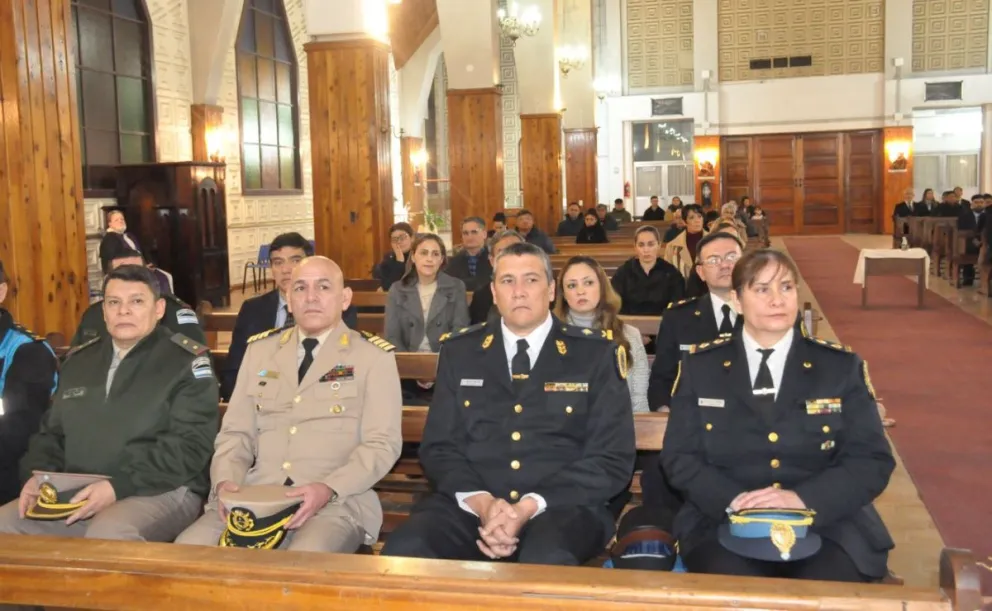 La Policía Federal Argentina rindió homenaje a sus caídos en la Catedral San Juan Bosco