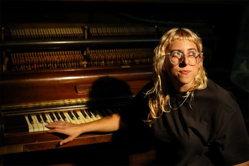Pianista, compositora y productora musical argentina, Noelia Sinkunas.
