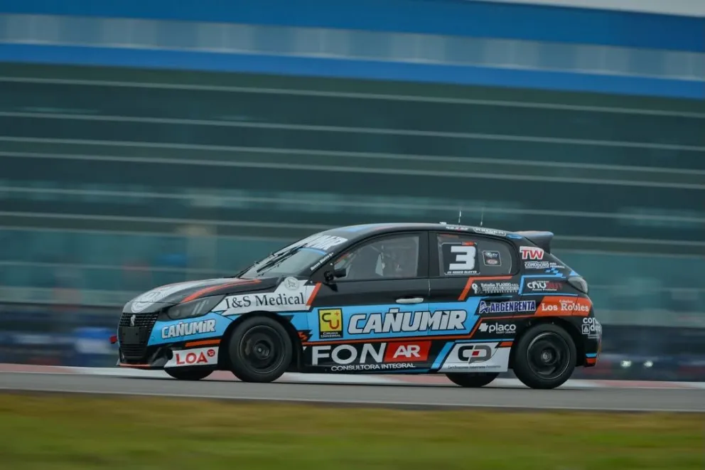 El piloto comodorense Renzo Blotta igual que en la primera sesión clasificatoria se mantuvo en el segundo lugar en la definitiva, es un claro referente para las series y final de la Clase 2 del TN.