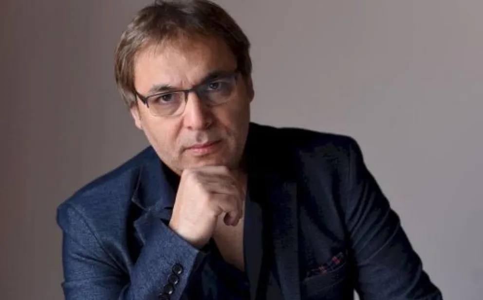 Cambio de horario de una de las funciones de Gabriel Rolón en Comodoro
