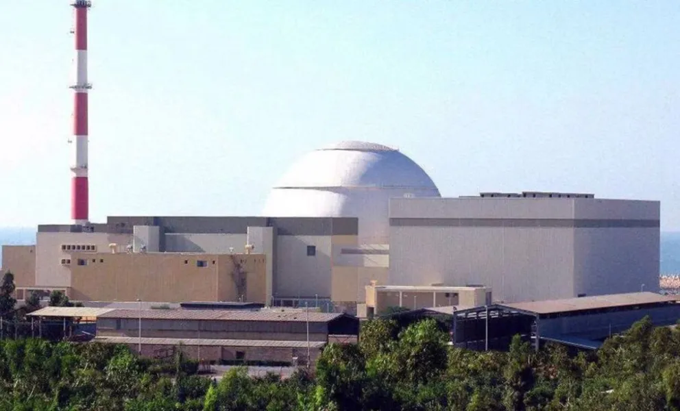 En Busherhr se encuentra una central nuclear de Irán.
