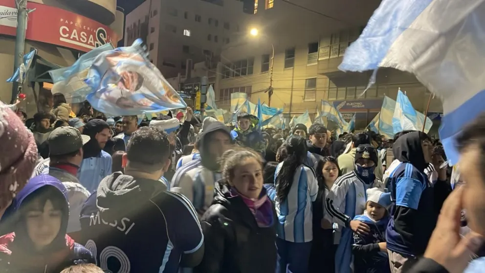 El Centro de Comodoro ya es una fiesta 
