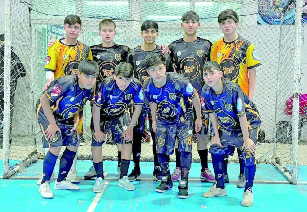 El campeón goleó en el segundo partido de la final.
