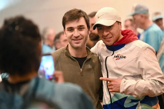 Plan Galina: Torres entregó aportes a instituciones deportivas de Esquel y reafirmó el apoyo al desarrollo de los clubes